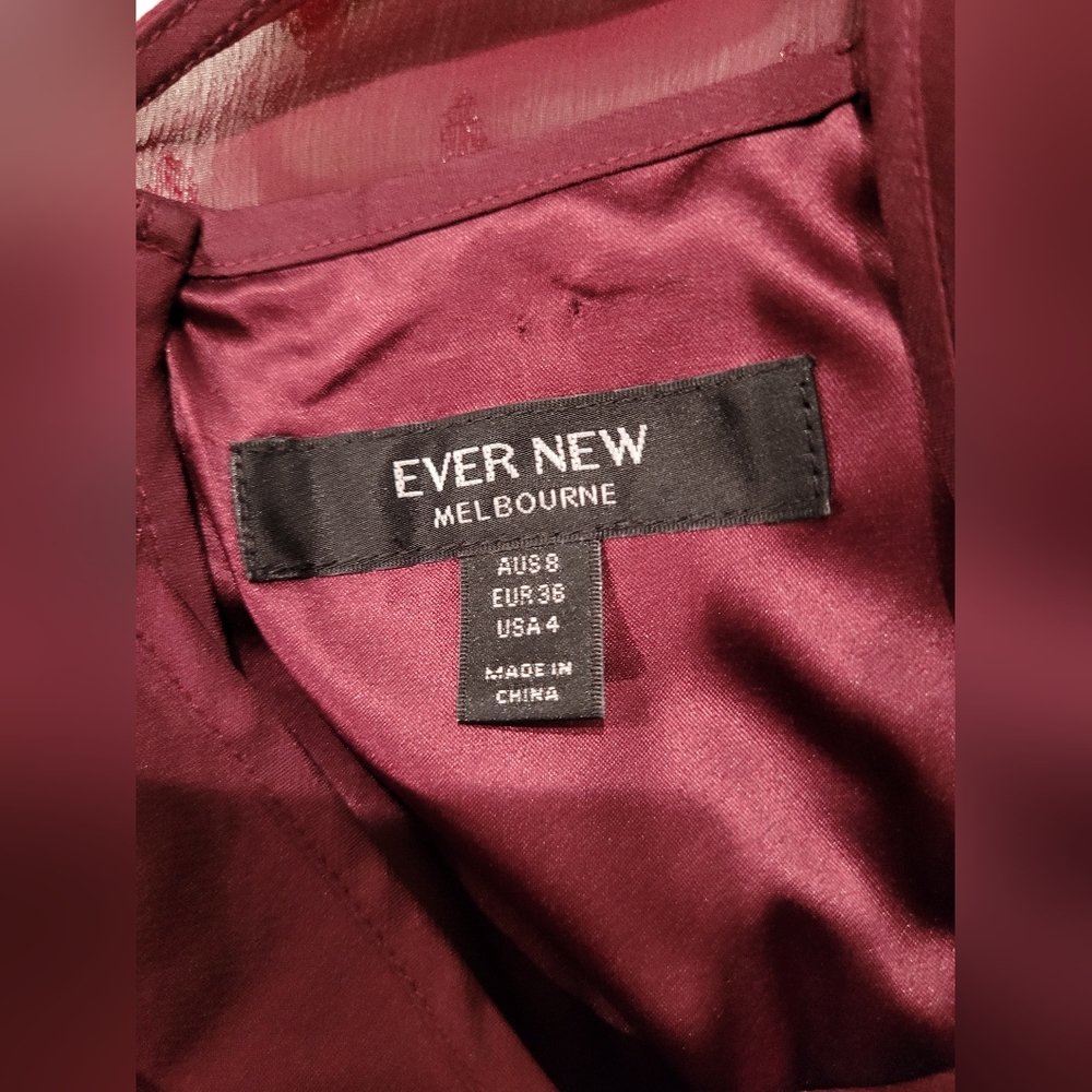Beautiful raspberry colored dress from Lulu's. Size 4. - Picture 4 of 5
